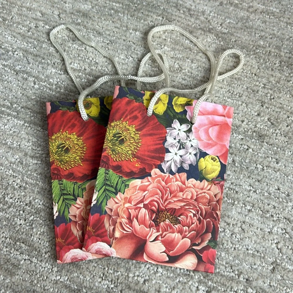 2 Floral Gift Bags